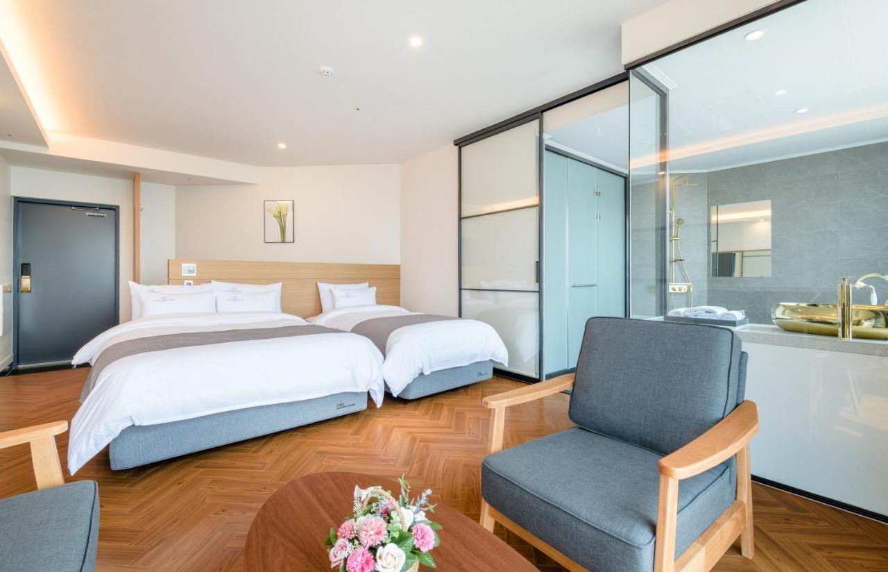 Hotel Mer Bleue Jeju Ngoại thất bức ảnh